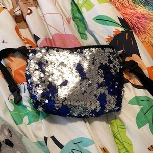 It is blue and silver it was 20$ now it is 10